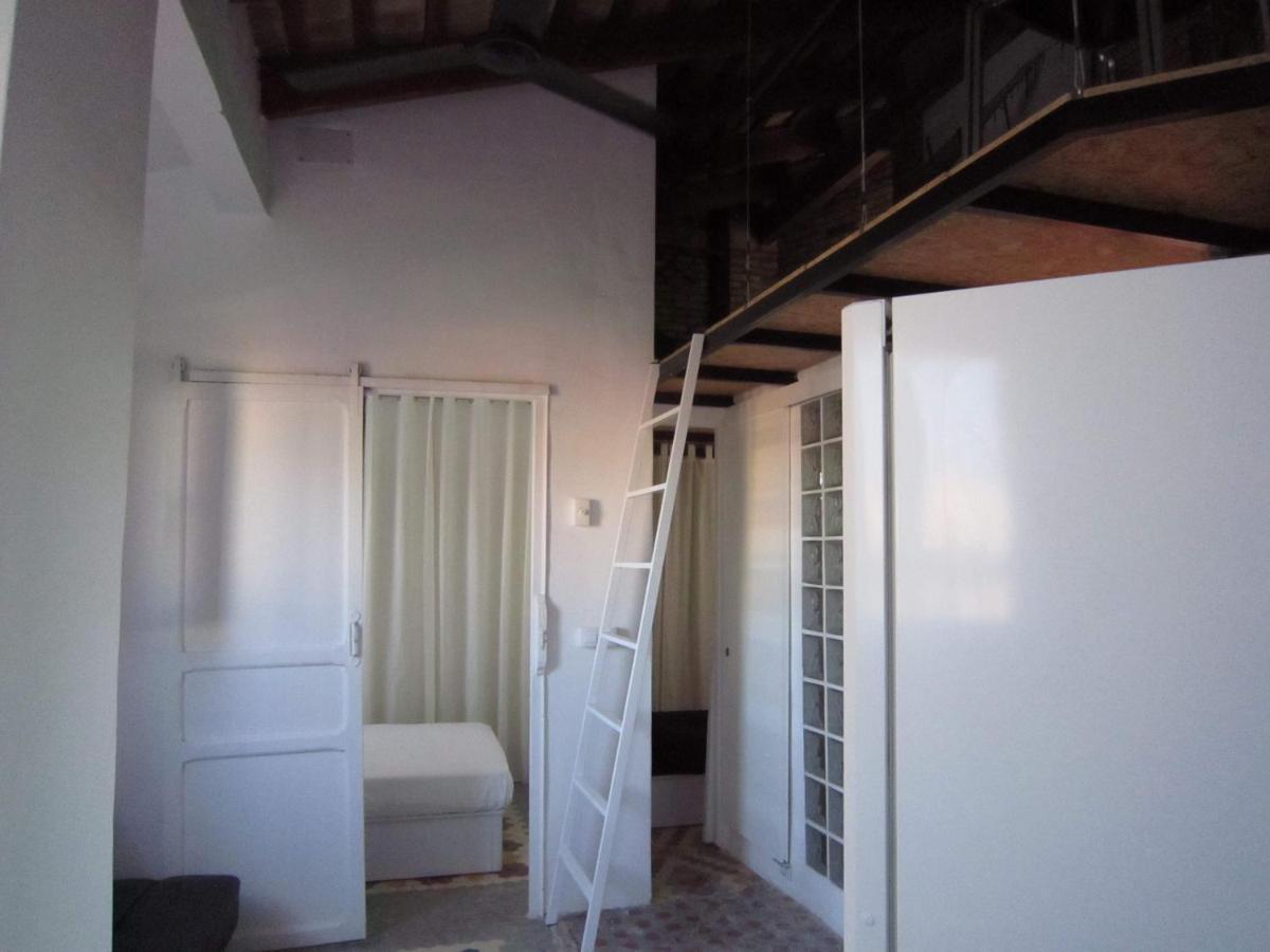 Young Penthouse Валенсия Экстерьер фото
