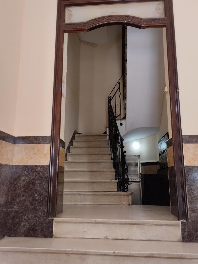 Young Penthouse Валенсия Экстерьер фото